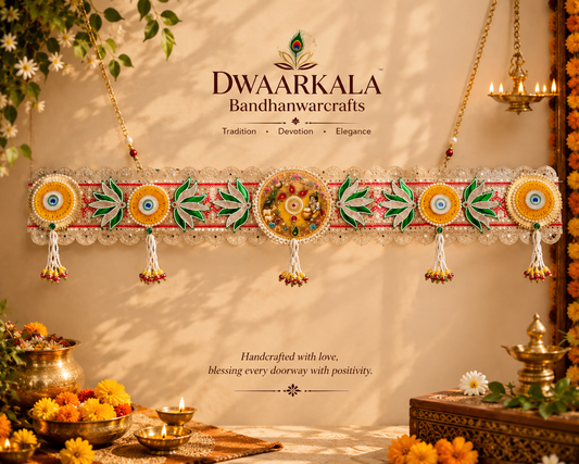 Jai Shree Shyam Bandhanwar – detail view showing divine centerpiece and features